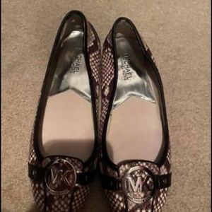 Michael Kors flats